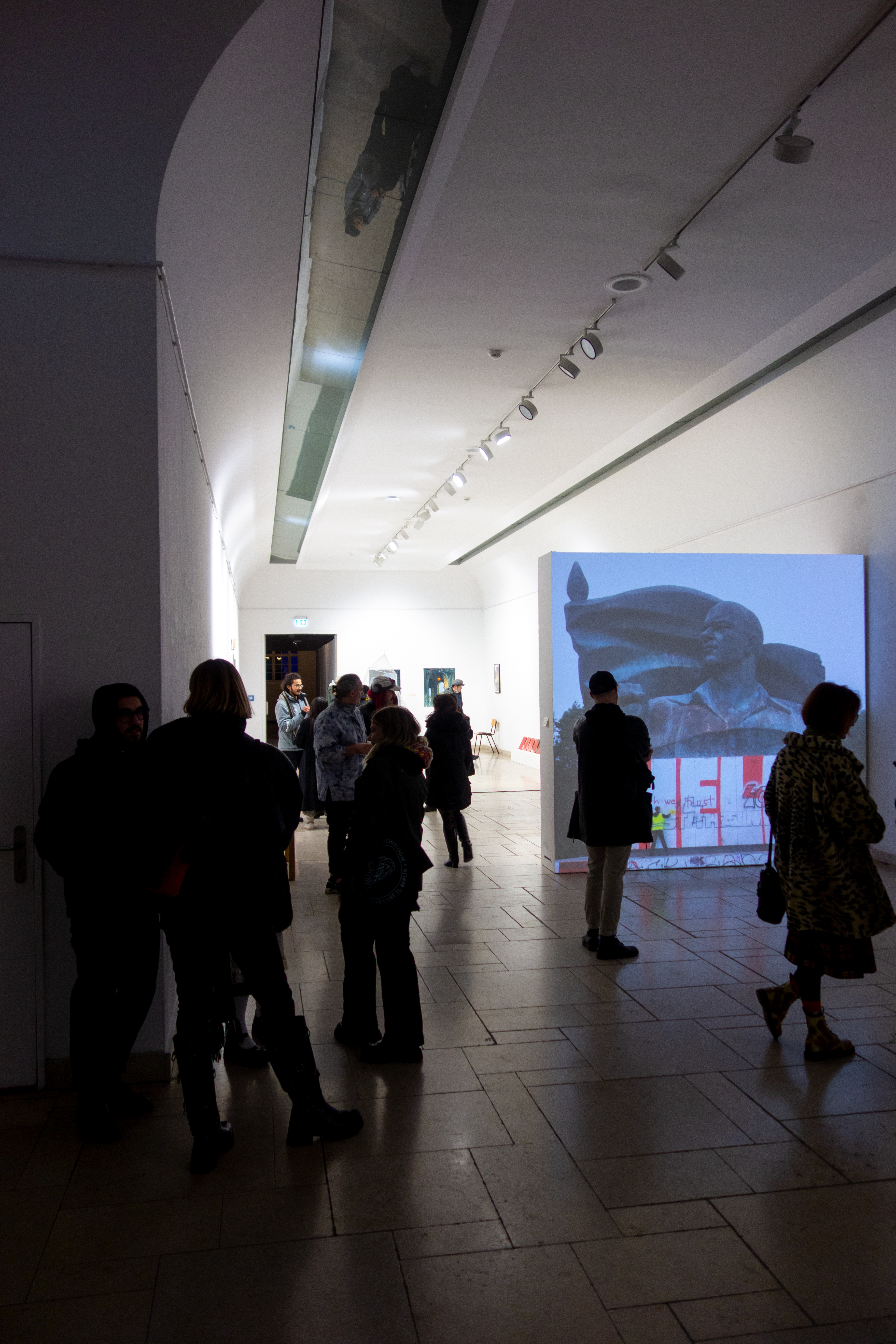 Hello, Hallo exhibition view